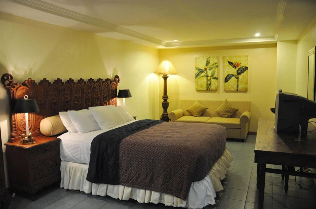 Crown Regency Residences Davao Exterior photo