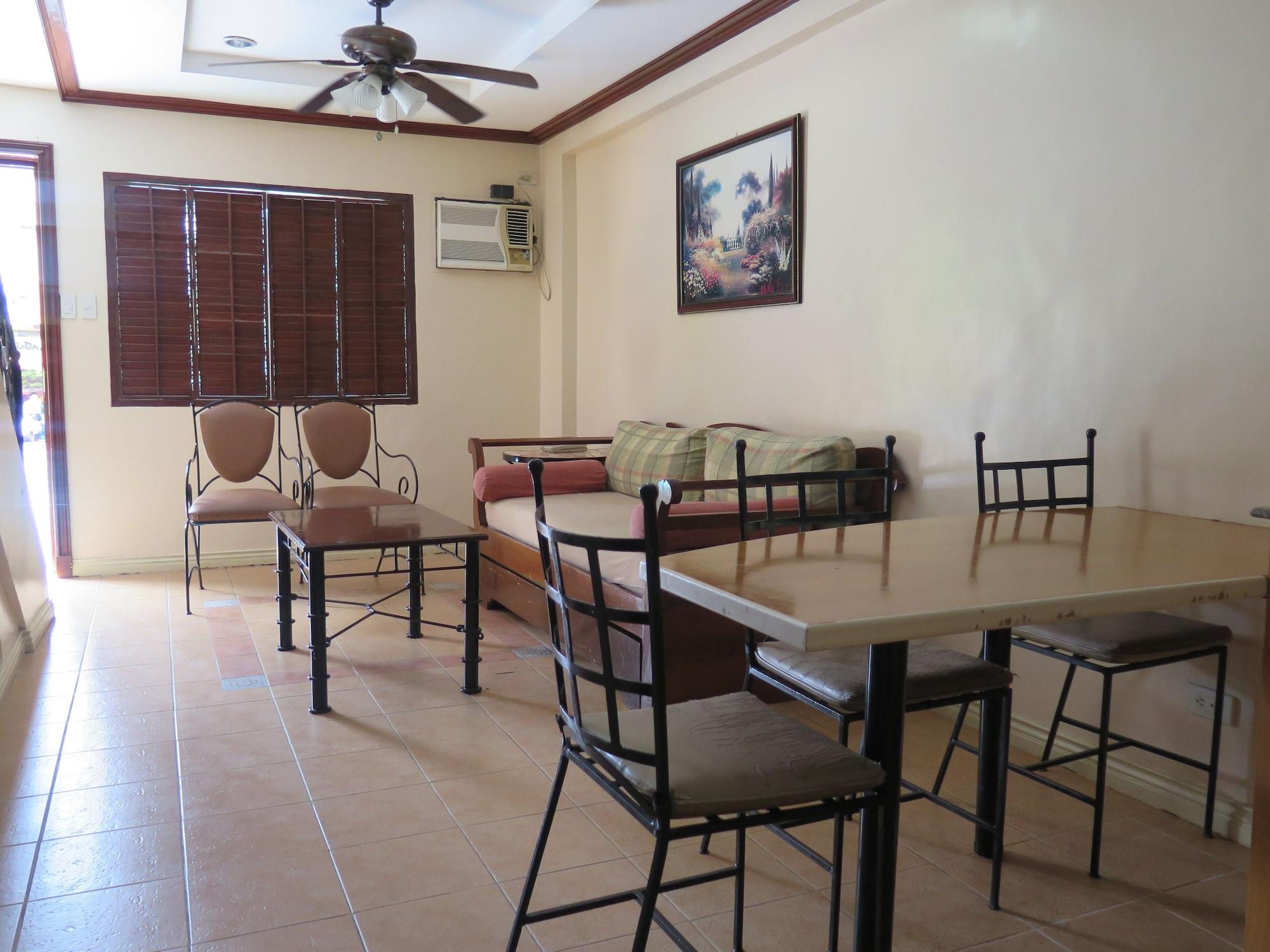 Crown Regency Residences Davao Exterior photo