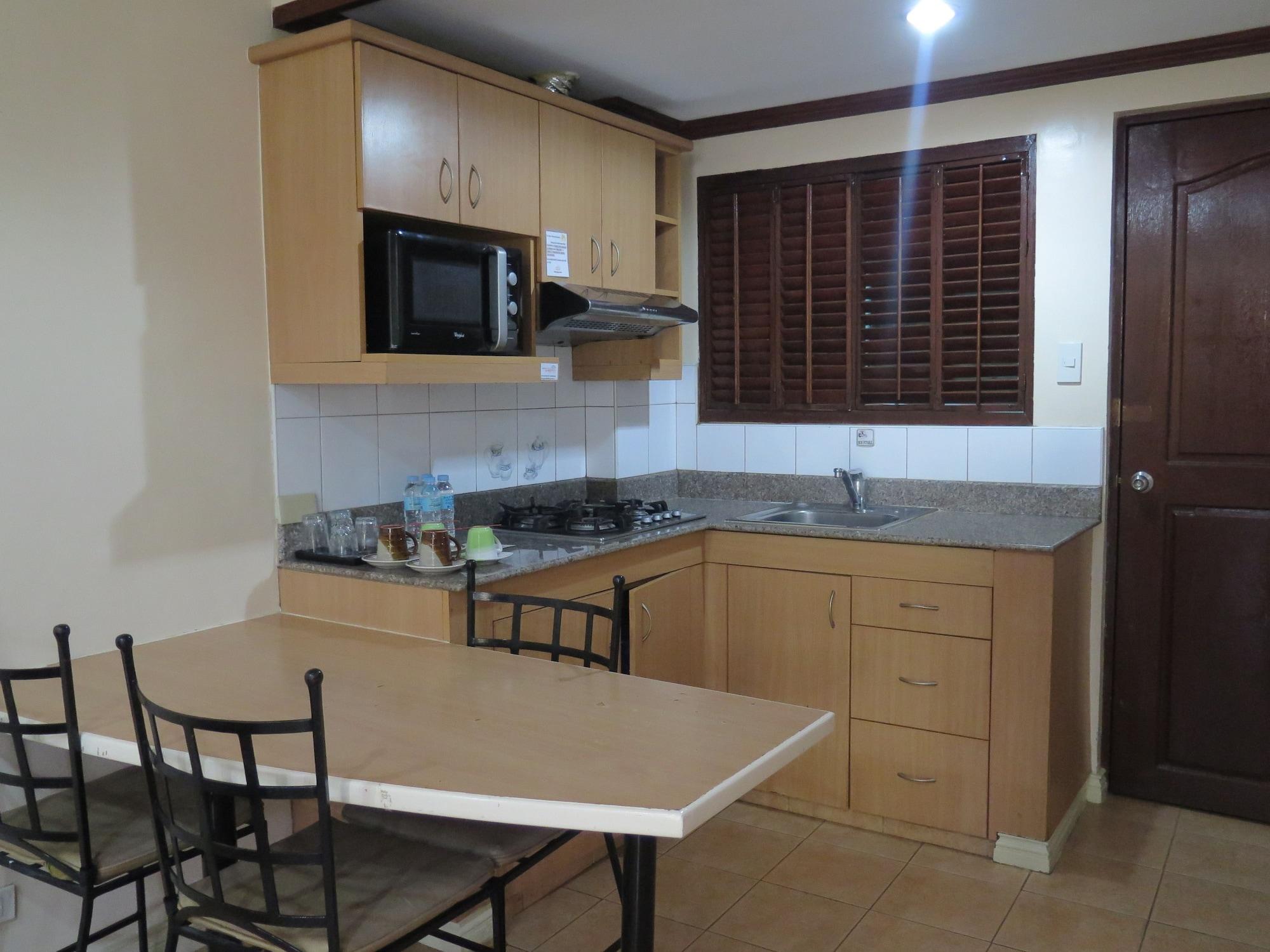 Crown Regency Residences Davao Exterior photo