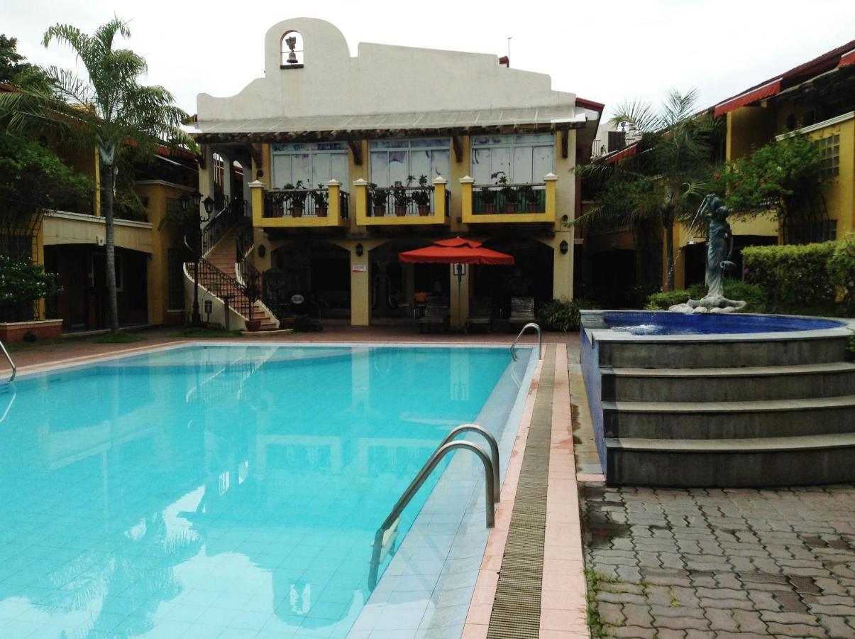 Crown Regency Residences Davao Exterior photo