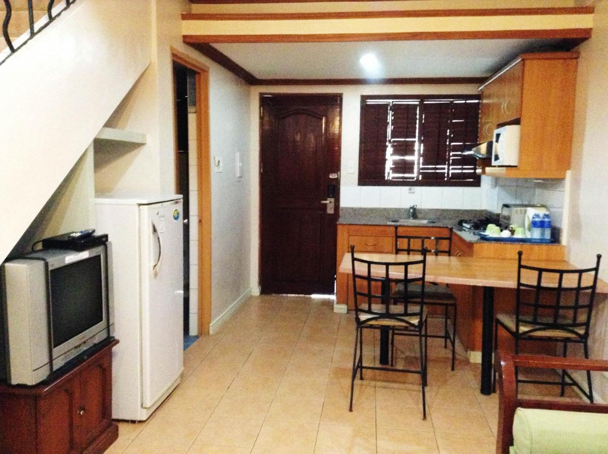 Crown Regency Residences Davao Exterior photo
