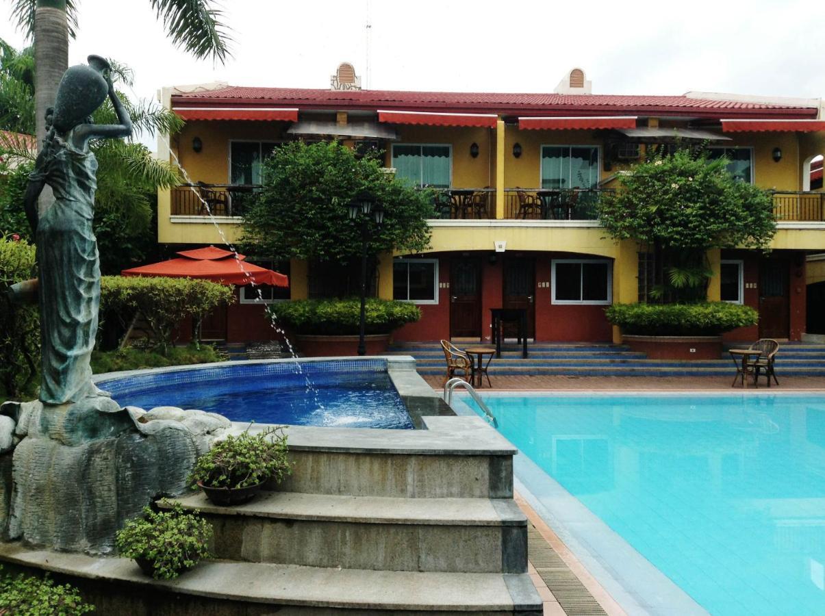 Crown Regency Residences Davao Exterior photo