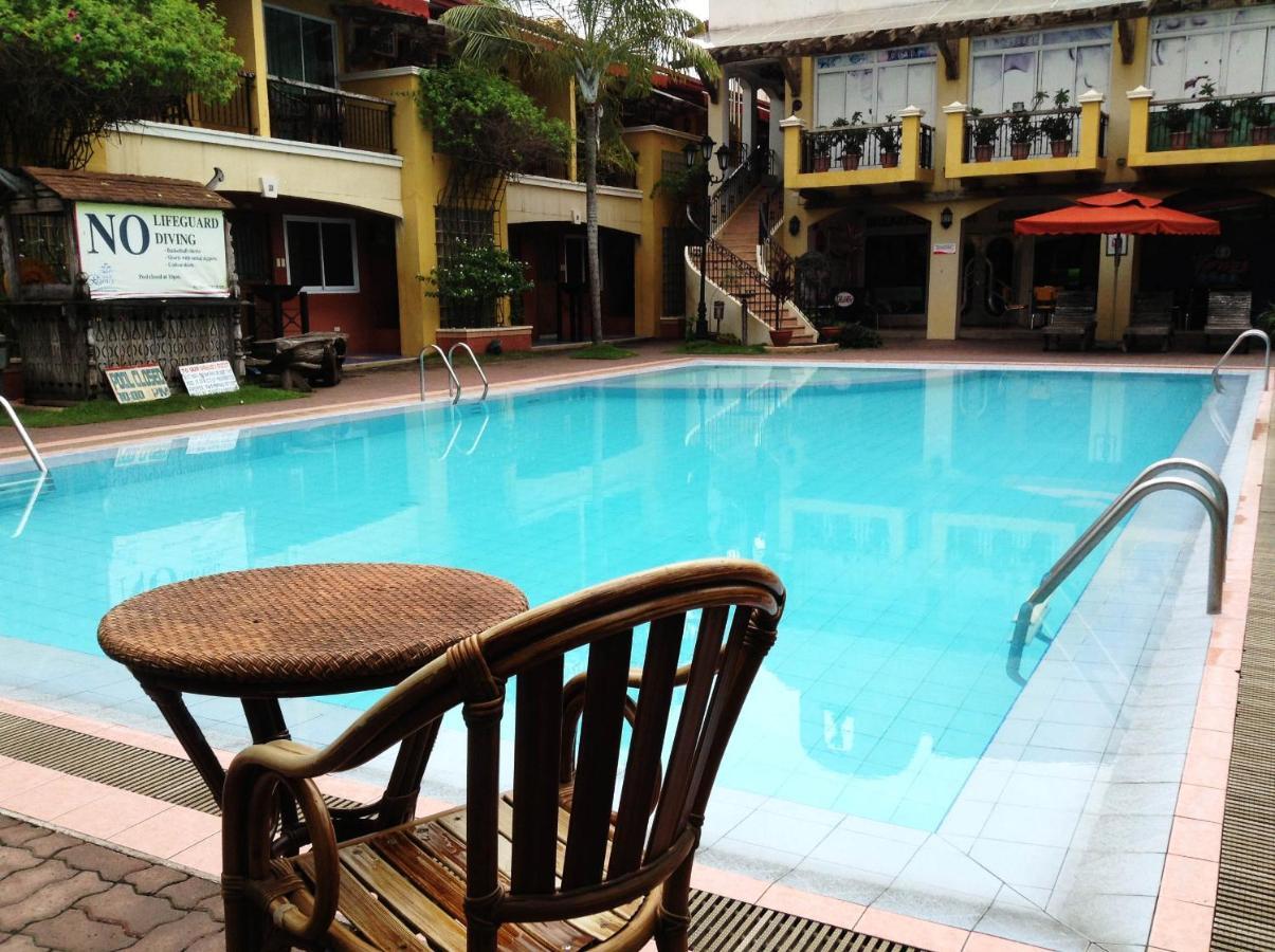 Crown Regency Residences Davao Exterior photo