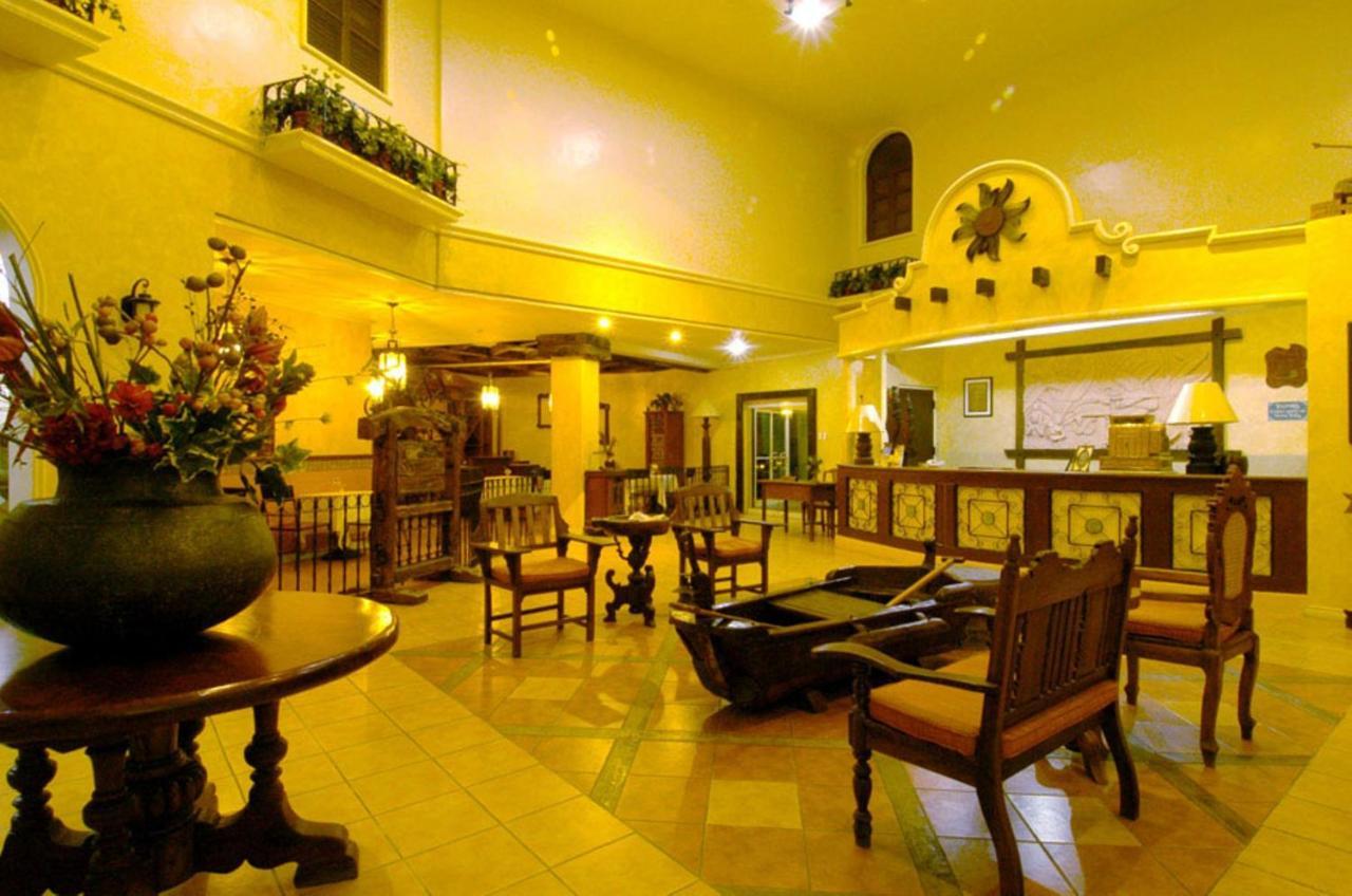 Crown Regency Residences Davao Exterior photo