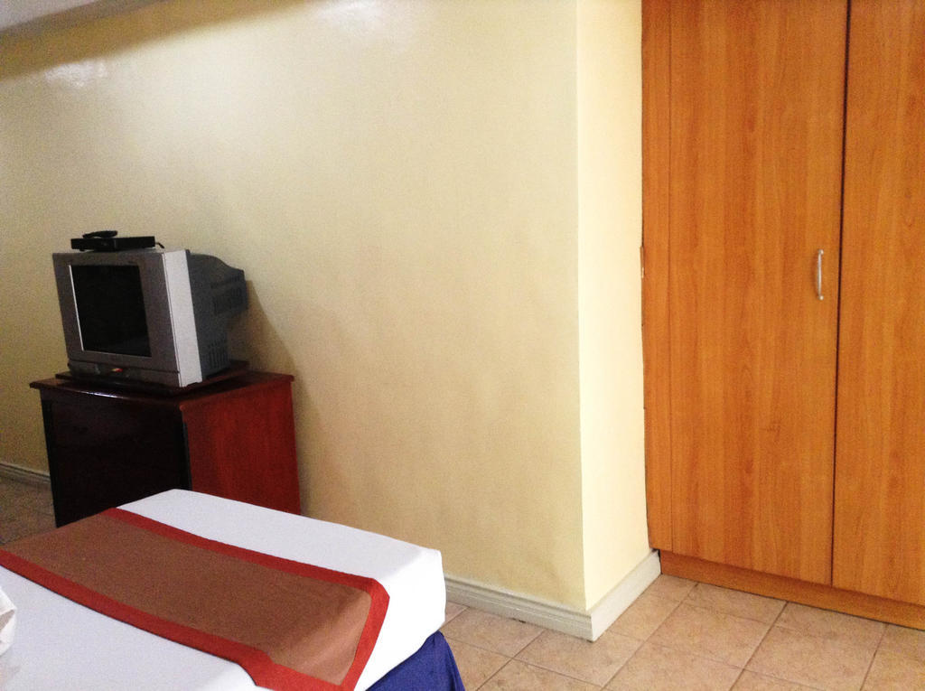 Crown Regency Residences Davao Exterior photo